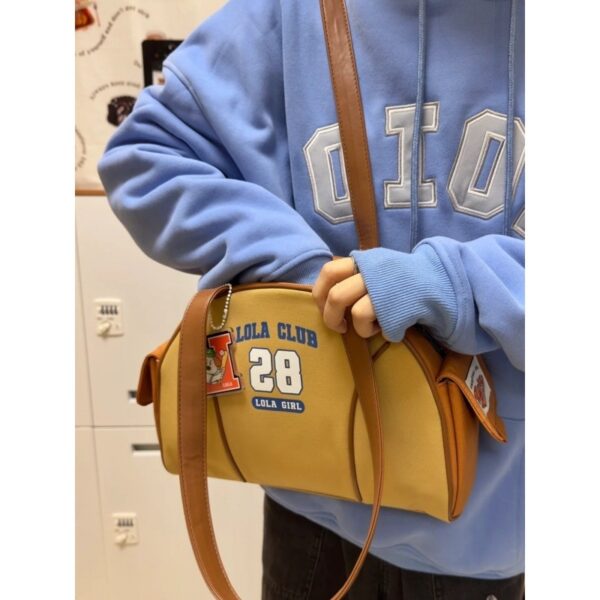 American Retro Three-dimensional Half Round Shoulder Bag - Image 4