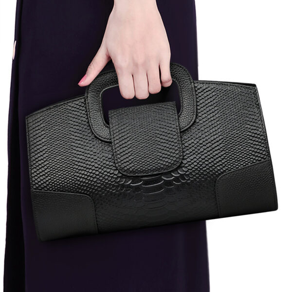 Trendy Fashion Large-capacity Handbag Commuter - Image 4