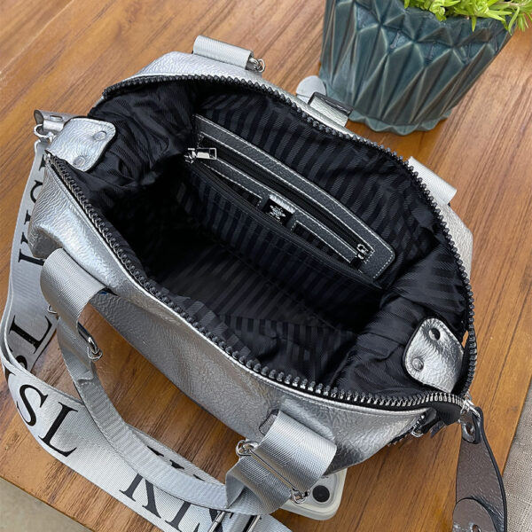 Ripped Chain Portable Messenger Bag For Women - Image 4