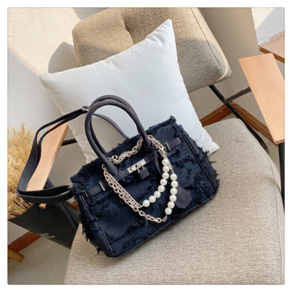 Tassel Canvas 30-inch Beaded Vintage Portable Messenger Bag - Image 3