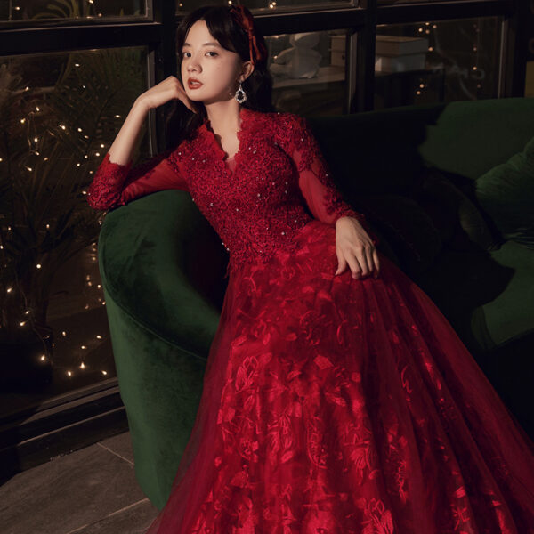 Black Evening Dress  Feminine And Luxurious - Image 6