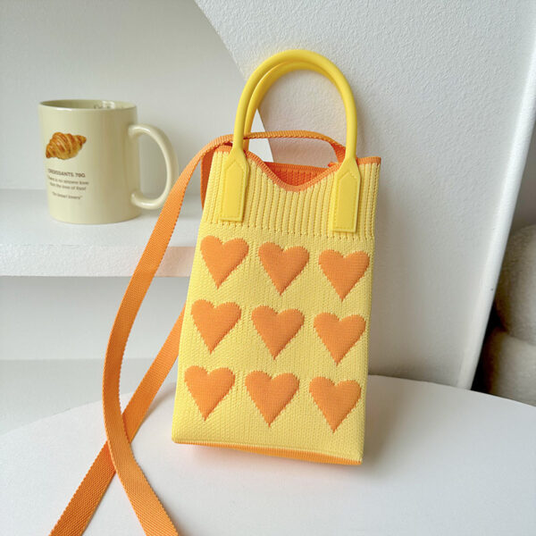 Korean Versatile One-shoulder Crossbody Bag - Image 9