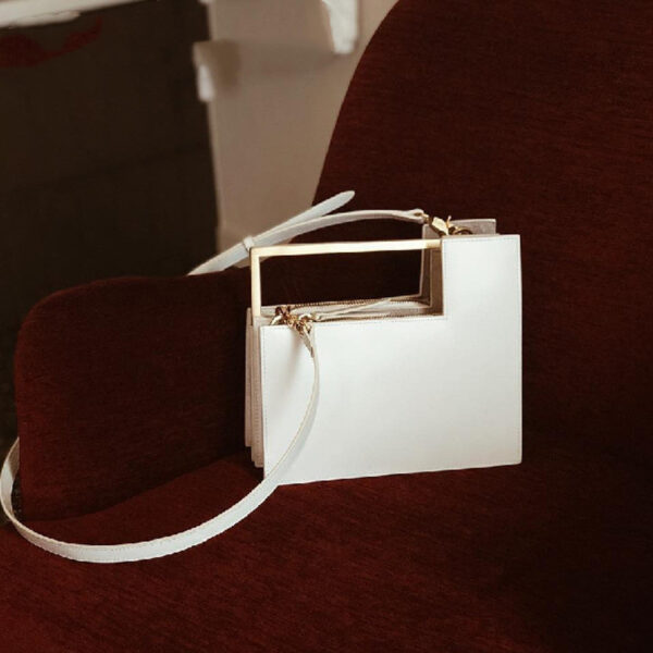 Multi-compartment single-shoulder messenger bag - Image 3