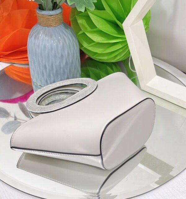 Diamond Round Handle Portable Basket Pack - Image 9