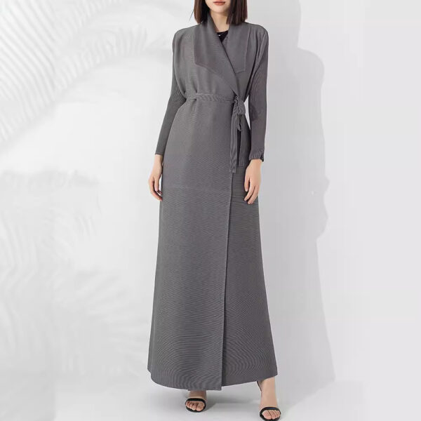 Graceful And Fashionable Long Trench Coat For Women - Image 3