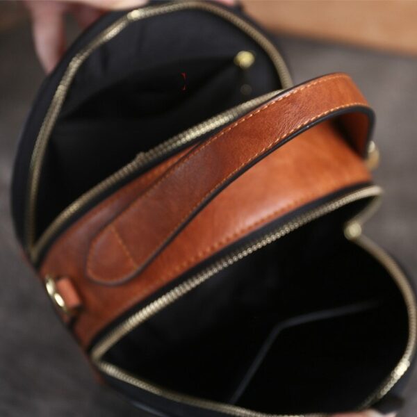 Vintage Embossed Small Round Bag, Shoulder Messenger Bag, Zipper Large-capacity Handbag - Image 2