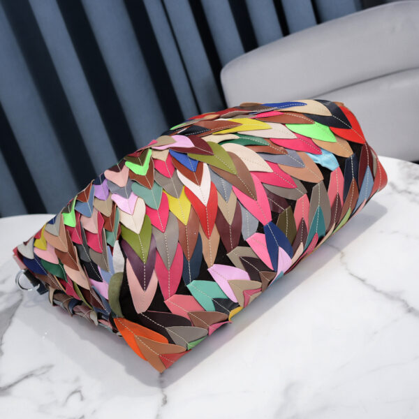 Women's Fashion Large Capacity Soft Leather Leaf Stitching Shoulder Bag - Image 4