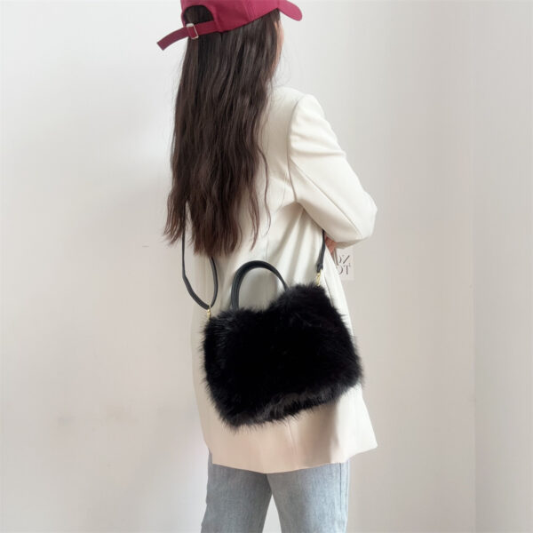Women's Fox Fur-style Tote Bag - Image 3