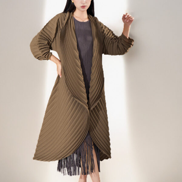 Manual Crimping Female Long Trench Coat - Image 8