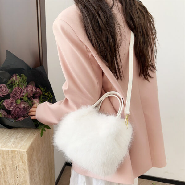 Women's Fox Fur-style Tote Bag - Image 4