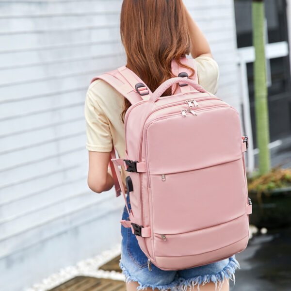Large capacity leisure backpack - Image 2