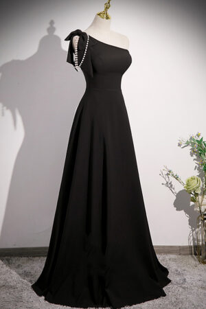 Simple Banquet Host French Piano Playing Vocal Music Art Test Violin Fashion Dress