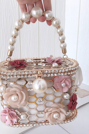 Pearl flower handbag