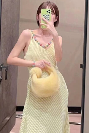 Women's Plush Cloud Pleated Underarm Bag