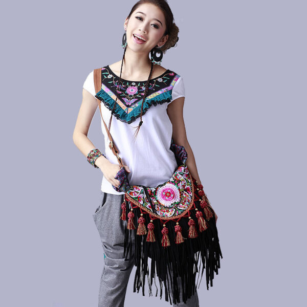 Ethnic style embroidered bag - Image 2