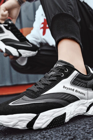 Lightweight Casual Sneakers Platform