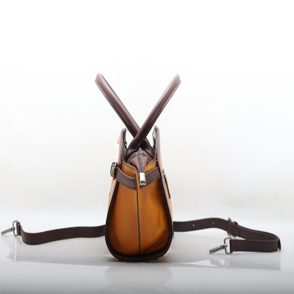 The First Layer Cowhide Dumpling Portable Shoulder Bag - Image 2