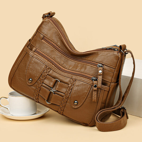 Fashion Large Space Knitted Messenger Bag Korean Simple - Image 2