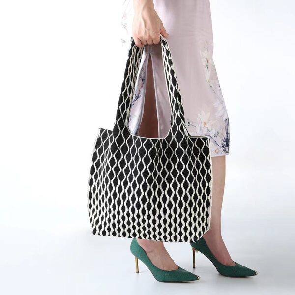 Good-looking Big Wave Flying Woven Bag Fashionable All-match Large Capacity Two-tone - Image 6