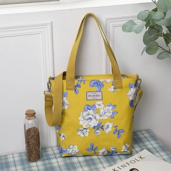 Versatile Large Capacity Floral Canvas Crossbody Shoulder Bag - Image 8