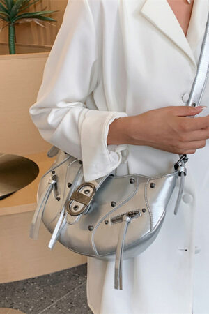 All-match Crescent Dumpling Leisure Commute French Rivet Motorcycle Bag