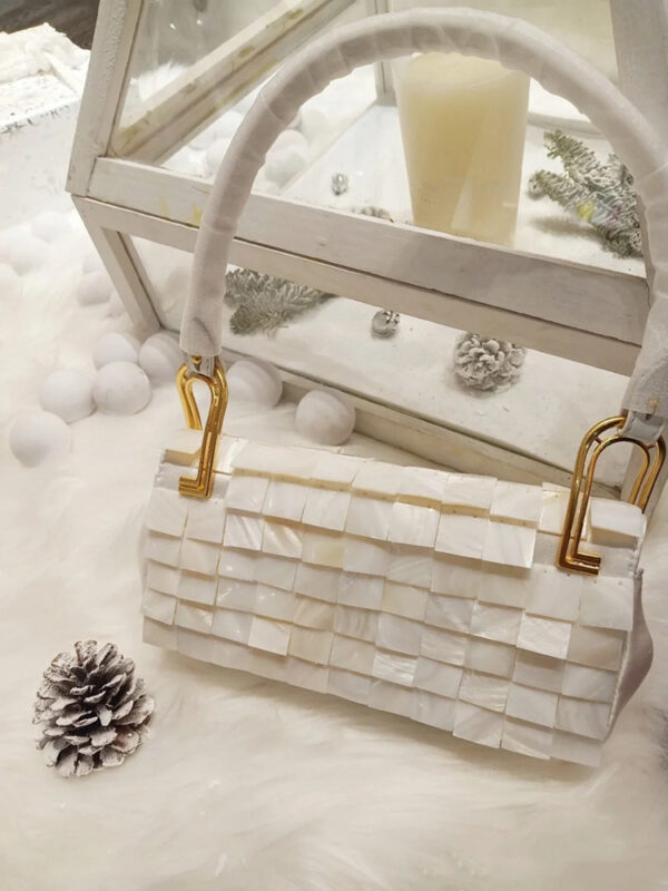 Ladies Fashion Natural Fritillary Shell Square Bag - Image 3