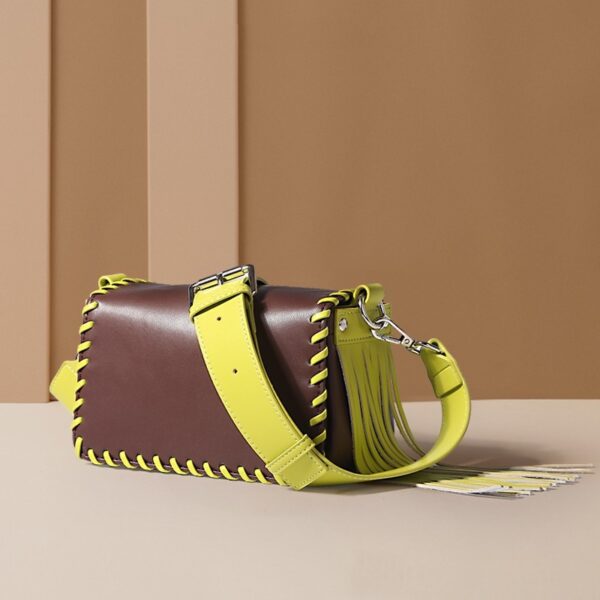 Women's Woven Tassel Contrast Shoulder Bag - Image 3