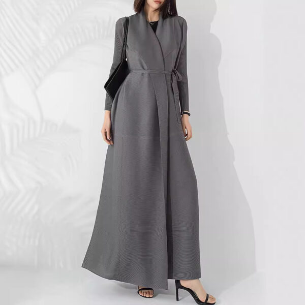 Graceful And Fashionable Long Trench Coat For Women - Image 2