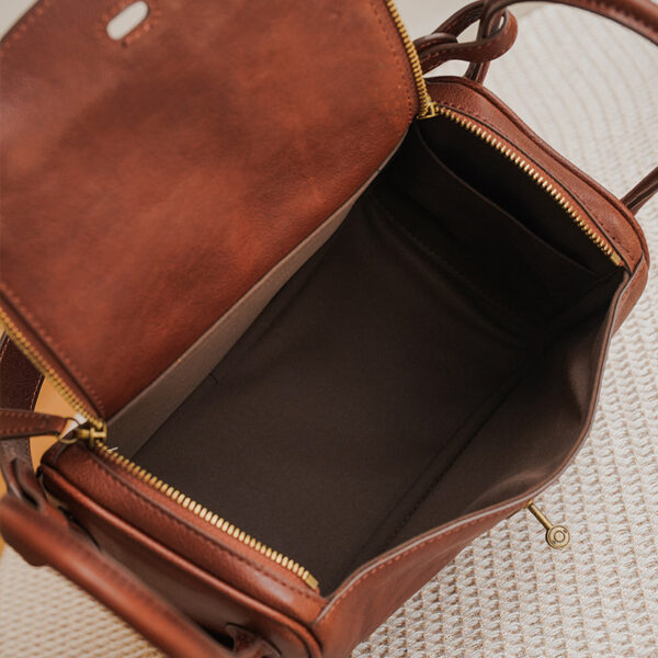 Large Capacity Shoulder Messenger Bag Urban Simple Pillow - Image 4