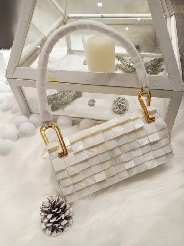 Ladies Fashion Natural Fritillary Shell Square Bag - Image 5