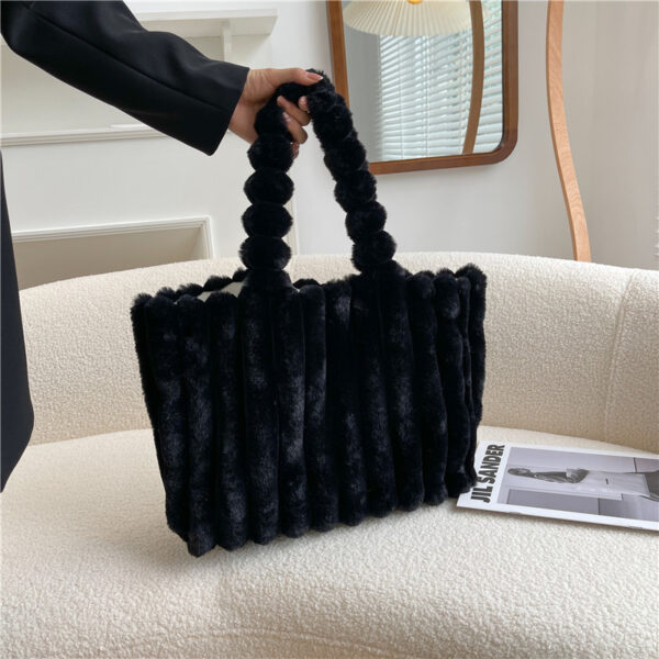 New Fashion One Shoulder Underarm Large Capacity Portable Plush Bag Women - Image 7