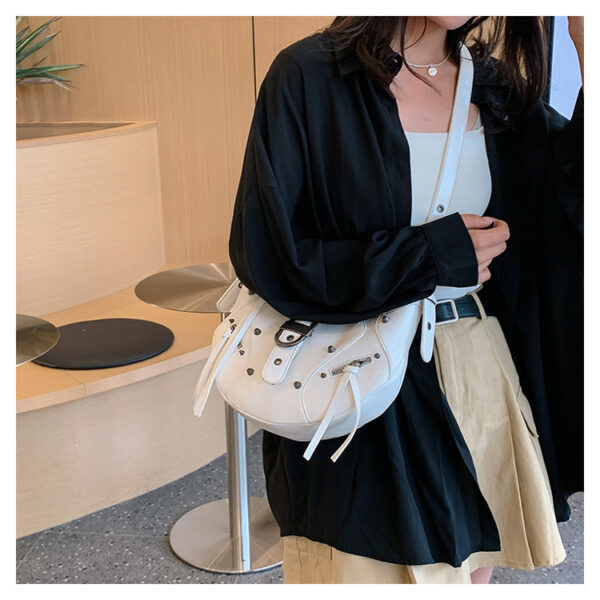All-match Crescent Dumpling Leisure Commute French Rivet Motorcycle Bag - Image 8