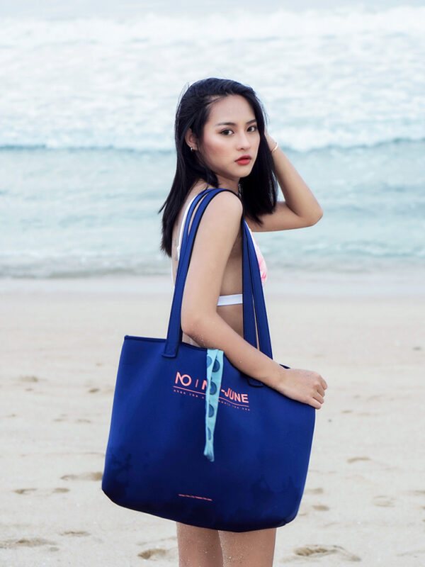 Fashion Simple One-shoulder Portable Waterproof Travel Bag - Image 7