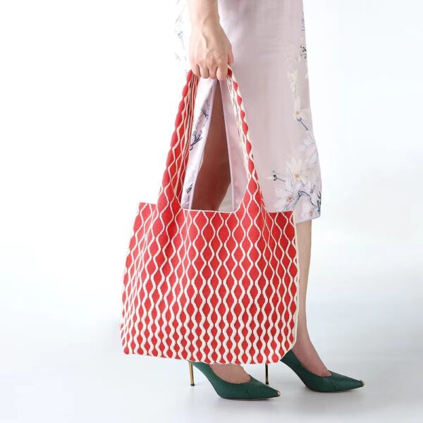Good-looking Big Wave Flying Woven Bag Fashionable All-match Large Capacity Two-tone - Image 2