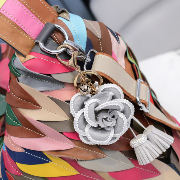 Women's Fashion Large Capacity Soft Leather Leaf Stitching Shoulder Bag - Image 2