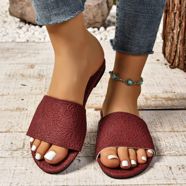 Retro Textured Flat Sandals Summer Non-slip Slides Beach Shoes For Women - Image 3