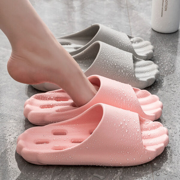 Men's Bathroom Hollow-out Quick-drying Eva Slippers - Image 4