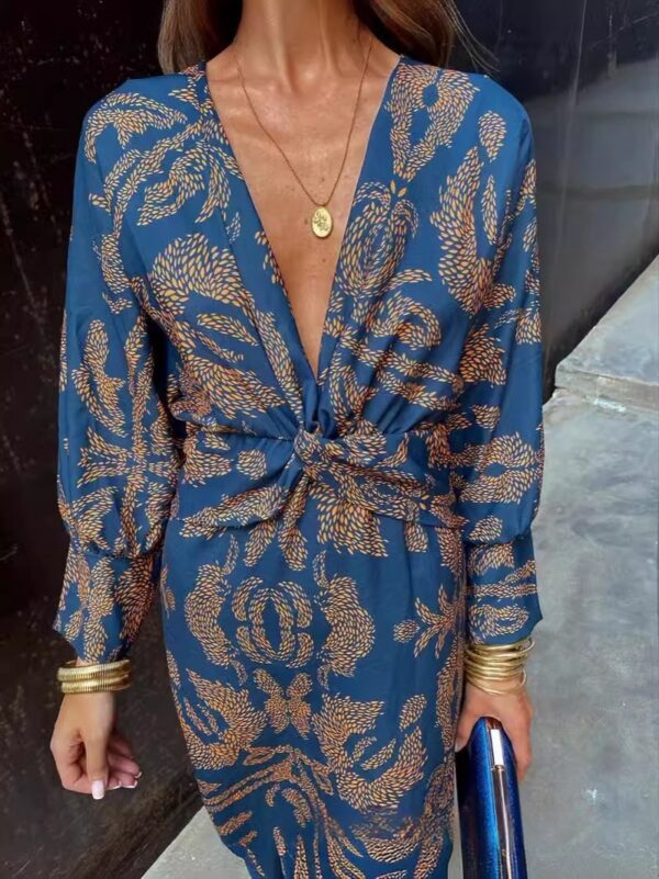 Summer Nine-quarter Sleeve V-neck Painted Dress - Image 3