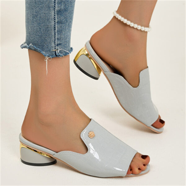 New Chunky Heel Patent Leather Plus Size Temperament Women's Fashion Sandals - Image 6