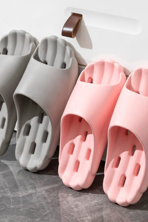 Men's Bathroom Hollow-out Quick-drying Eva Slippers