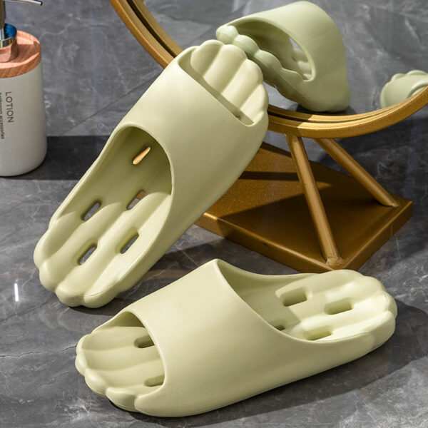 Men's Bathroom Hollow-out Quick-drying Eva Slippers - Image 3