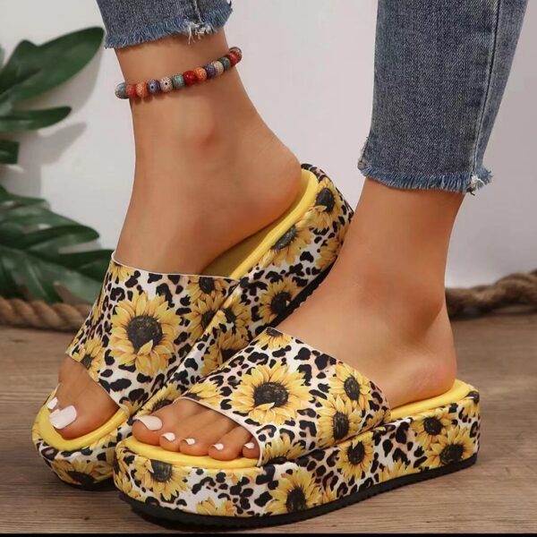 Plus Size Slippers Women's Outer Wear - Image 8