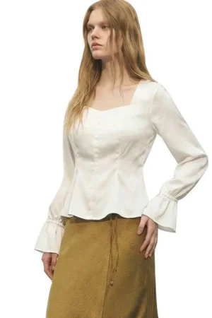 U-neck Puffed-sleeve Pullover Shirt